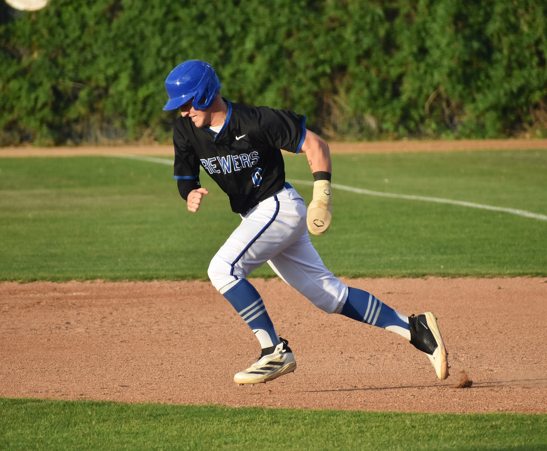 Brewers blank Lake Crystal in home opener
